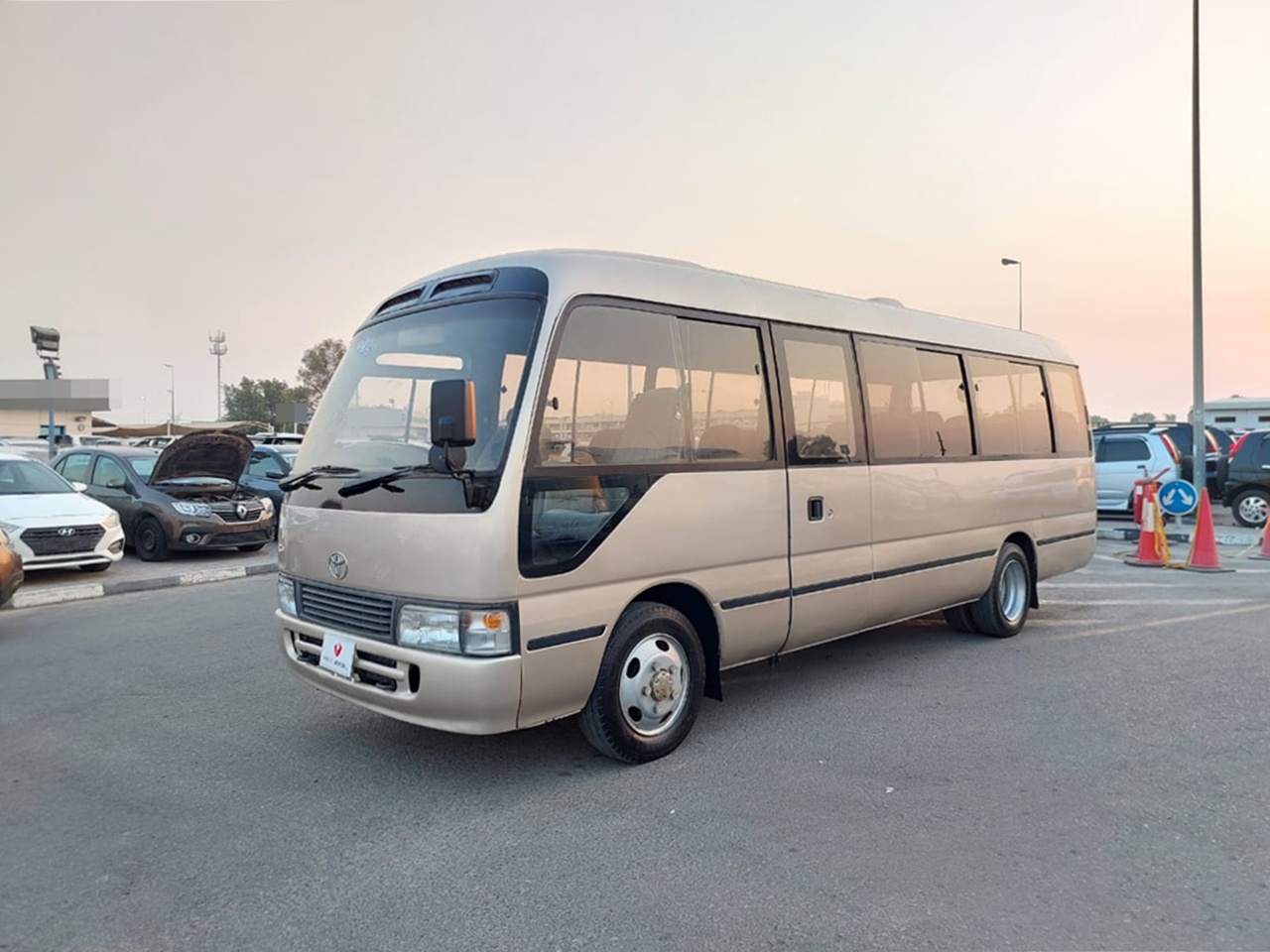 TOYOTA Coaster