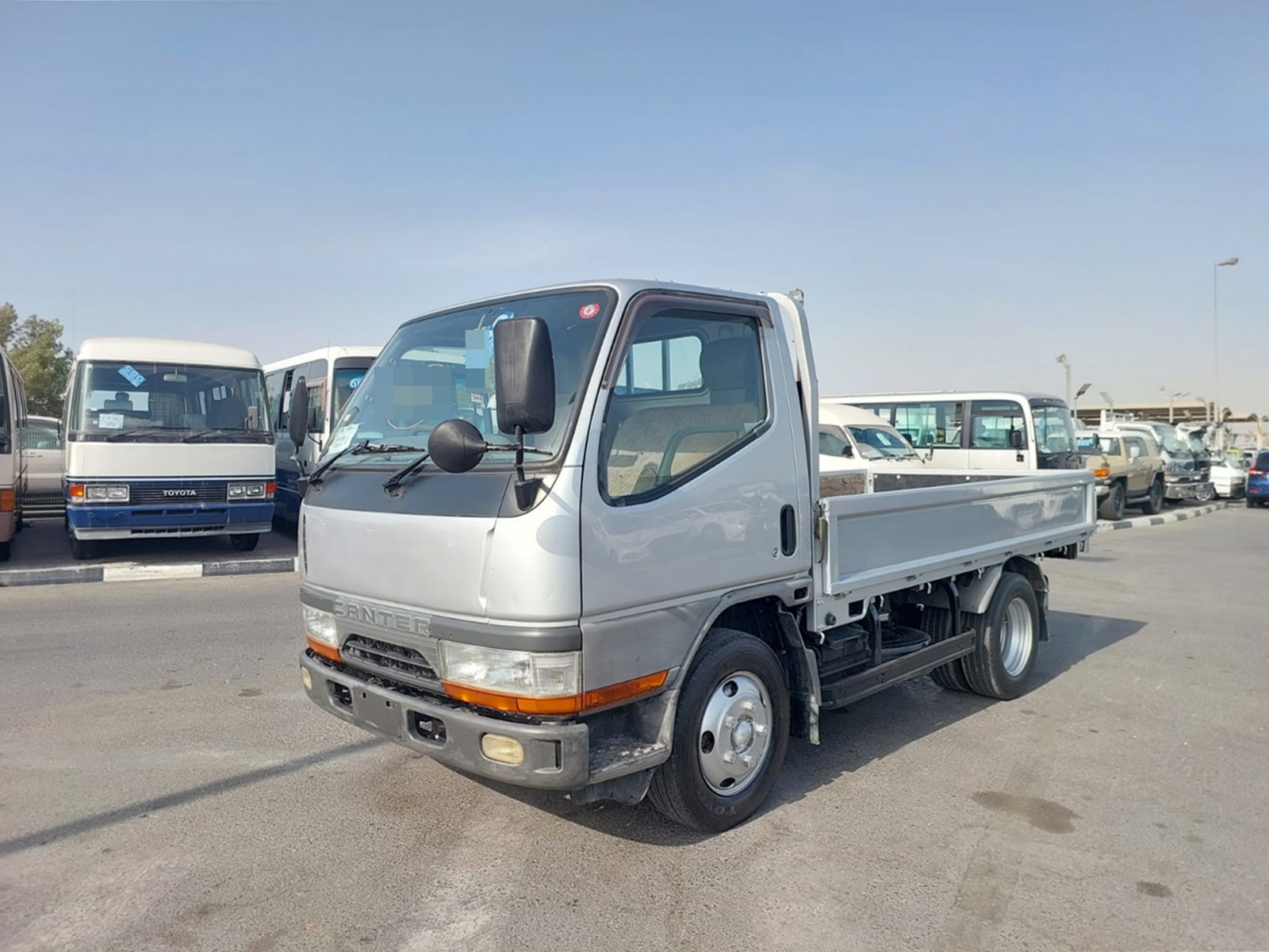 MITSUBISHI Canter