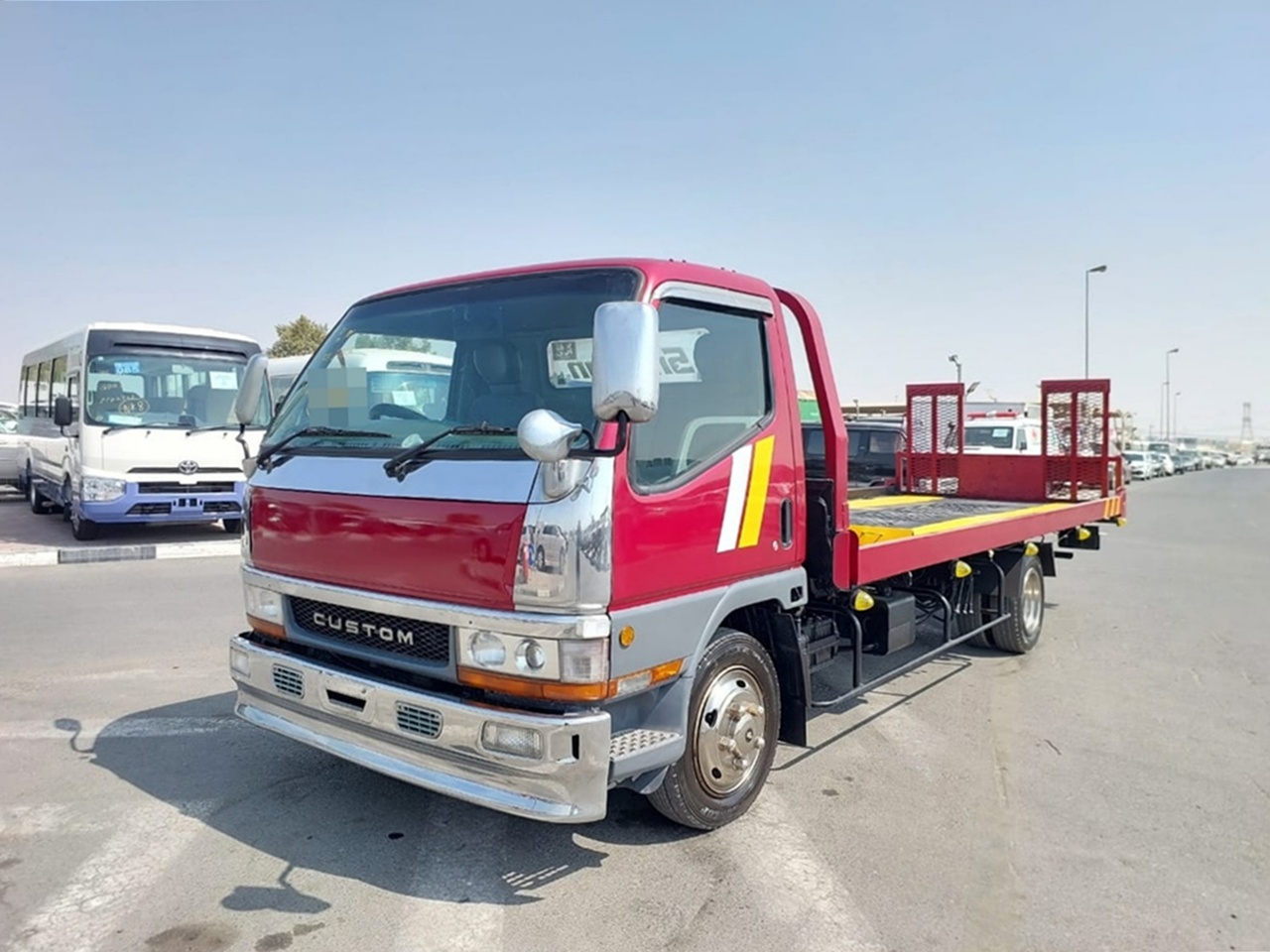 MITSUBISHI Canter