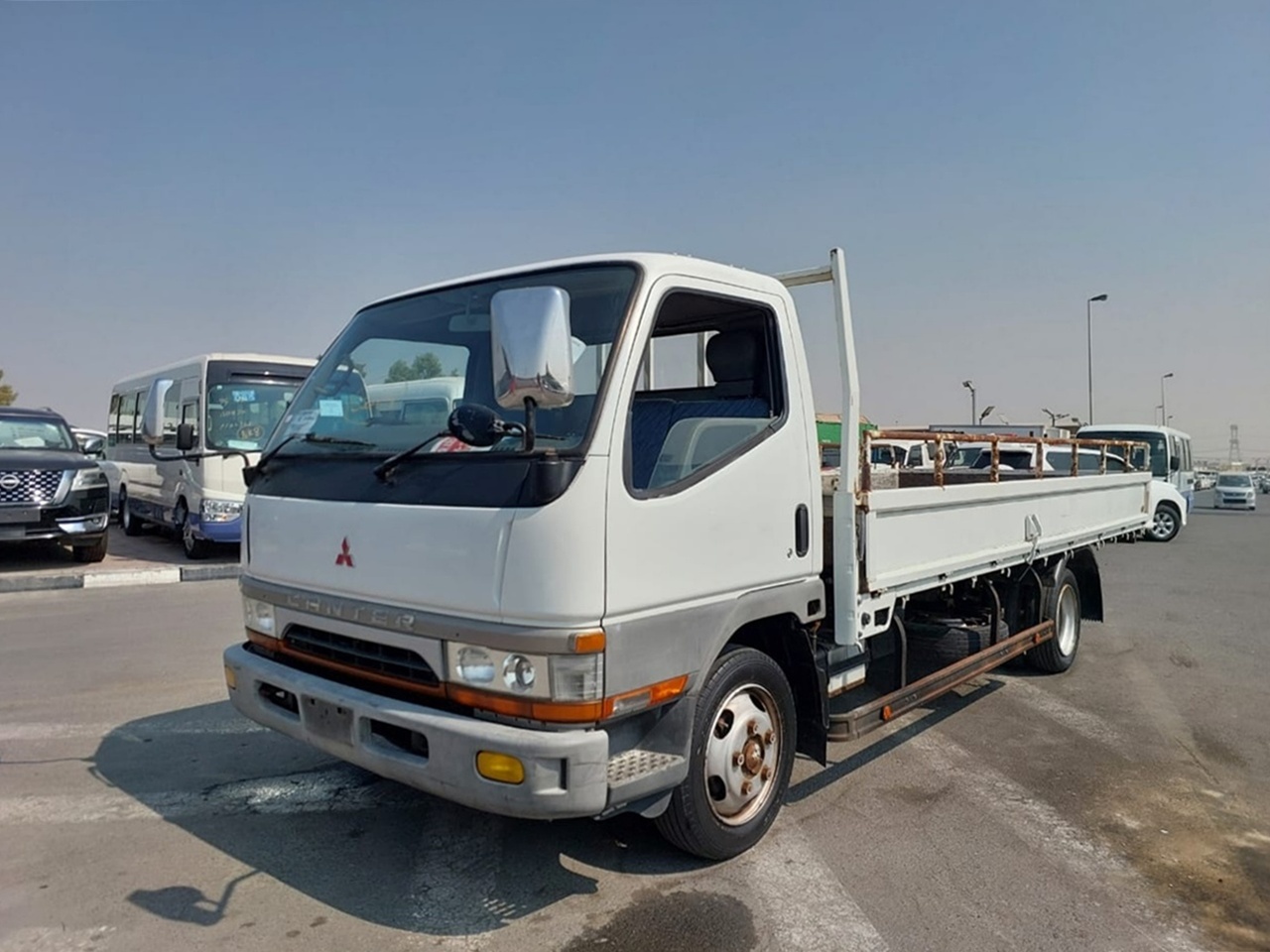 MITSUBISHI Canter