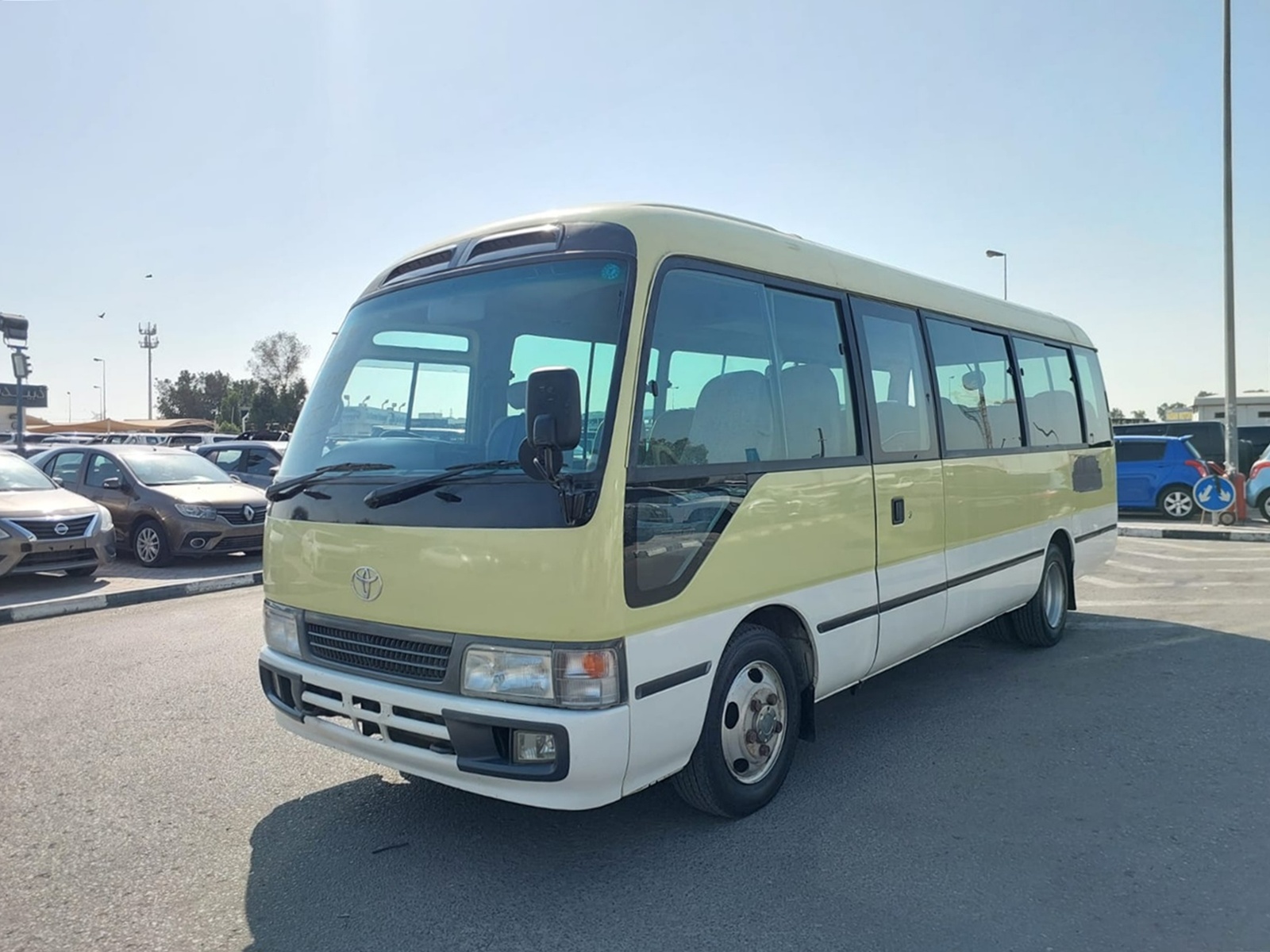 TOYOTA Coaster