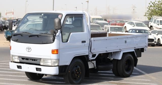 TOYOTA Dyna