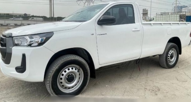 TOYOTA Hilux