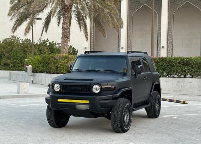 TOYOTA FJ CRUISER