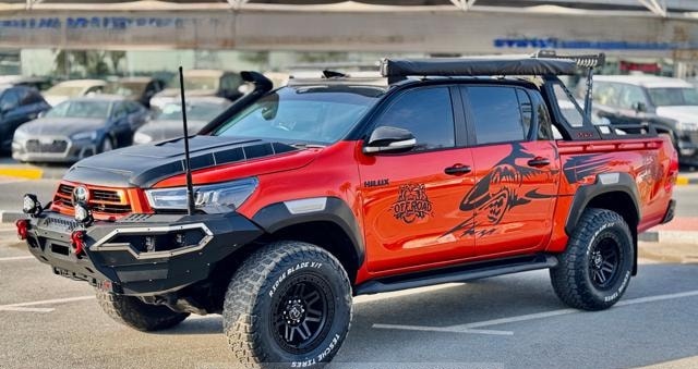 TOYOTA Hilux